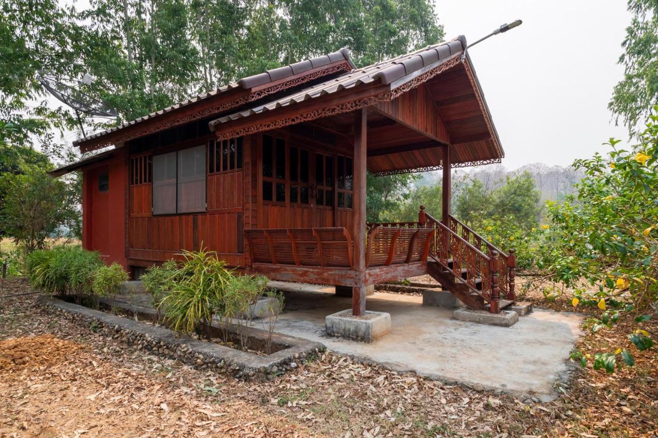Oyo 758 Phufatara Resort Ban Mae Khachan Exterior foto