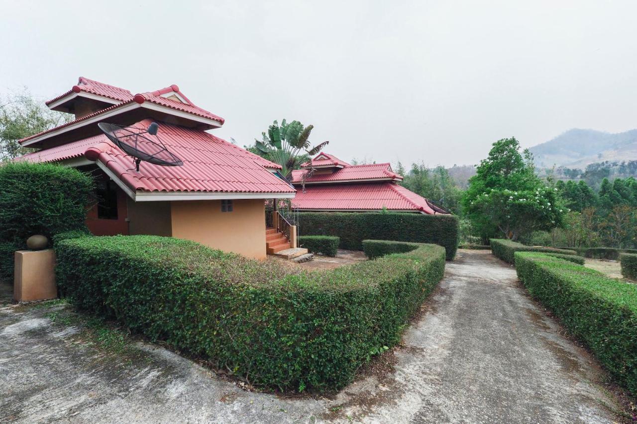 Oyo 758 Phufatara Resort Ban Mae Khachan Exterior foto