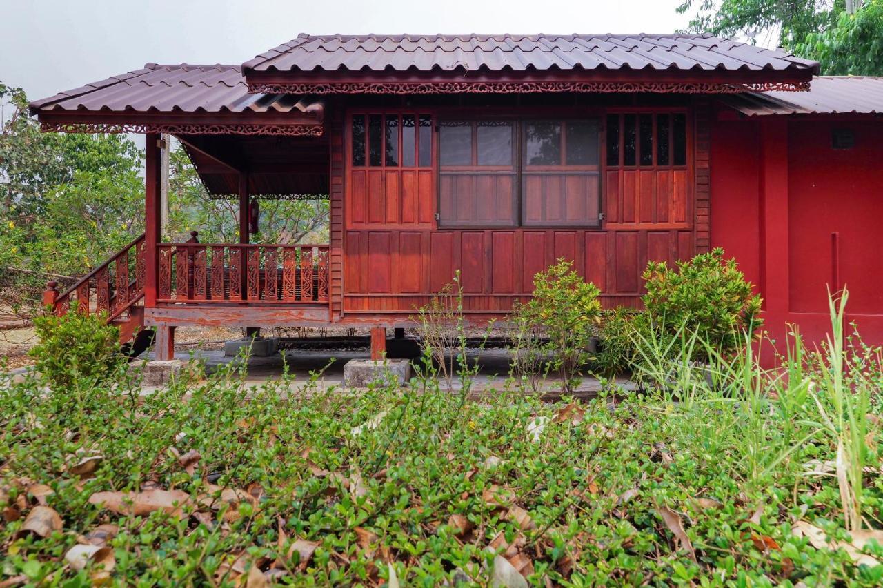 Oyo 758 Phufatara Resort Ban Mae Khachan Exterior foto