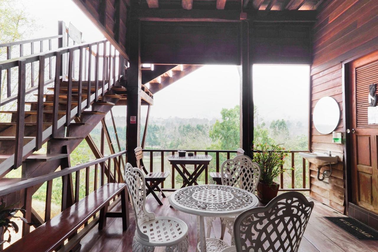 Oyo 758 Phufatara Resort Ban Mae Khachan Exterior foto