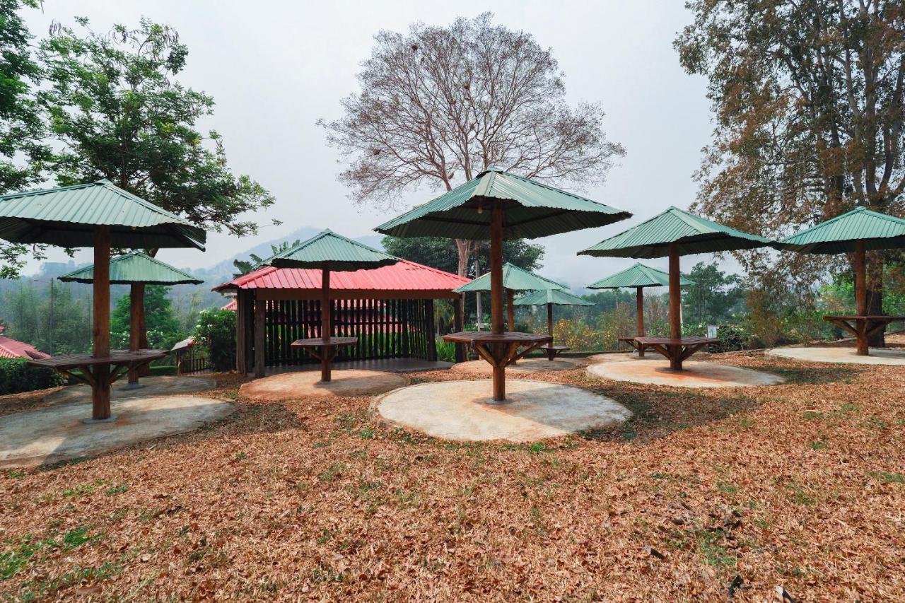 Oyo 758 Phufatara Resort Ban Mae Khachan Exterior foto